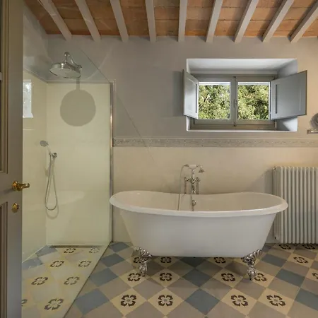 Hotel Torre A Cona Wine Estate 4*