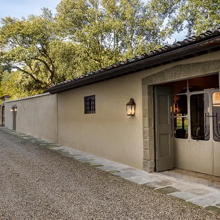 Torre A Cona Wine Estate Hotel 4*