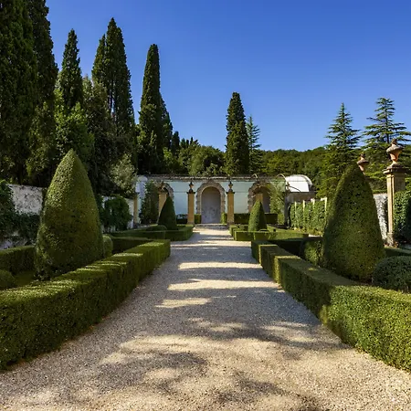 Hotel Torre A Cona Wine Estate 4*