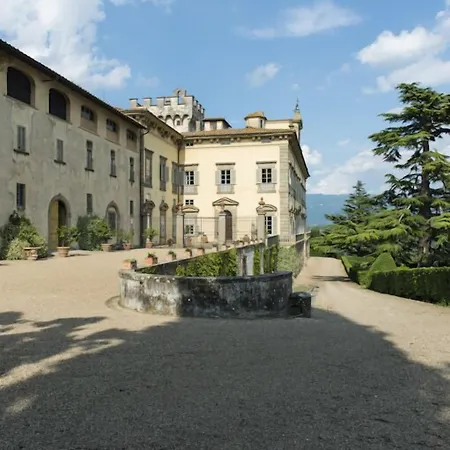 Hotel Torre A Cona Wine Estate