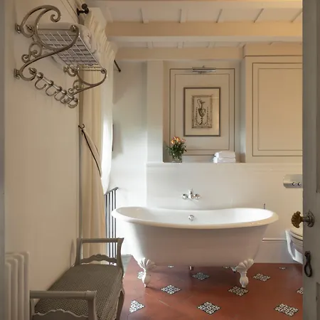 Torre A Cona Wine Estate San Donato in Collina