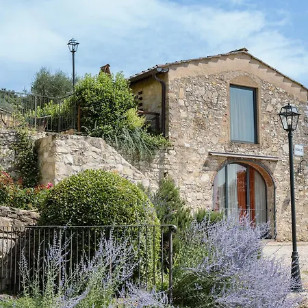 Hotel Torre A Cona Wine Estate