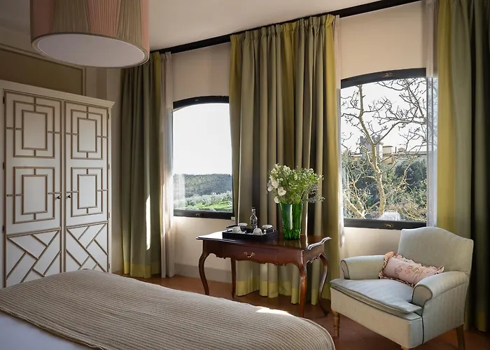 Torre A Cona Wine Estate 酒店 4*