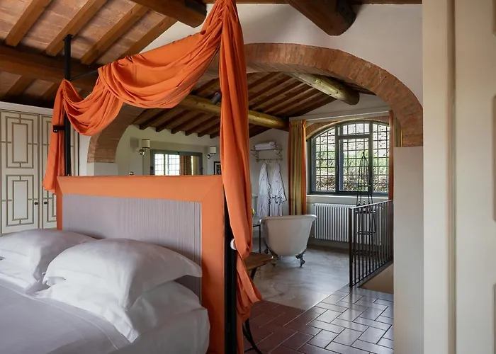 Torre A Cona Wine Estate 4*