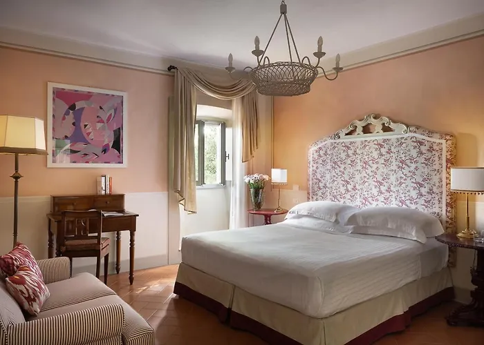 Torre A Cona Wine Estate 酒店 4*