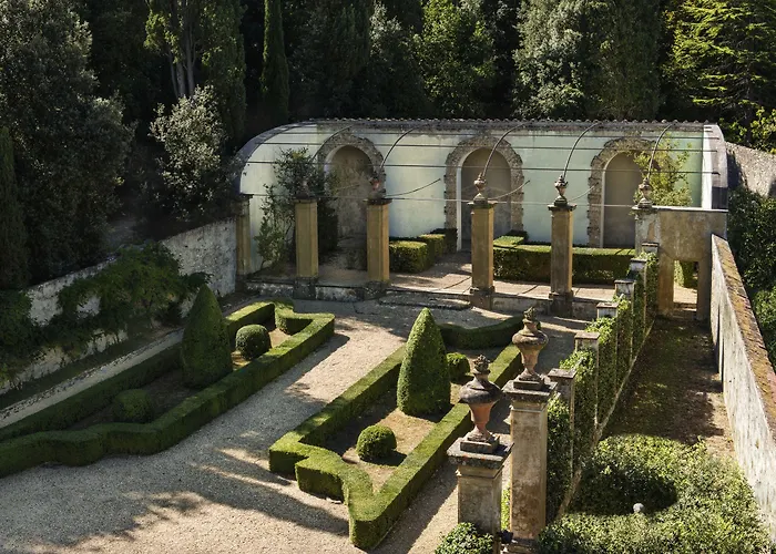 Torre A Cona Wine Estate 酒店 4*